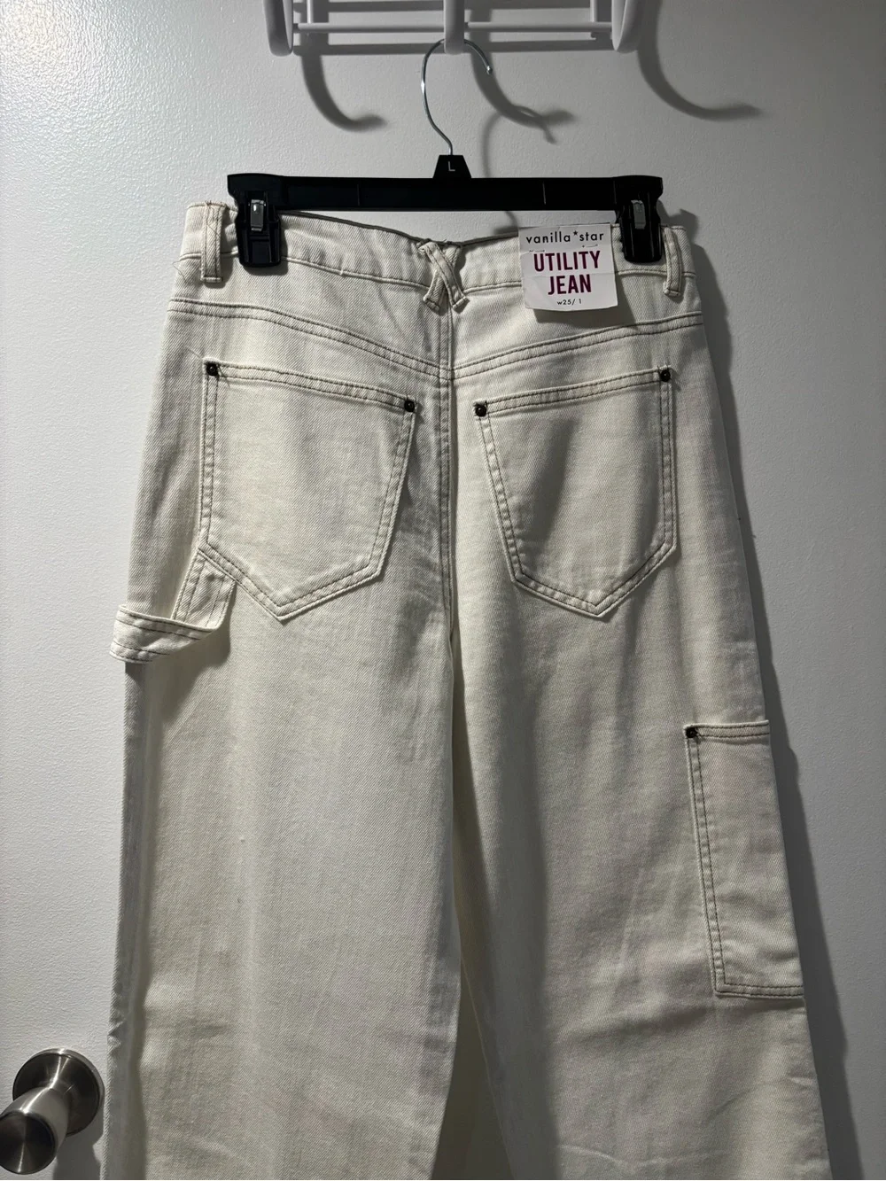 NWT Women’s Cream Carpenter Cargo lightweight Jeans